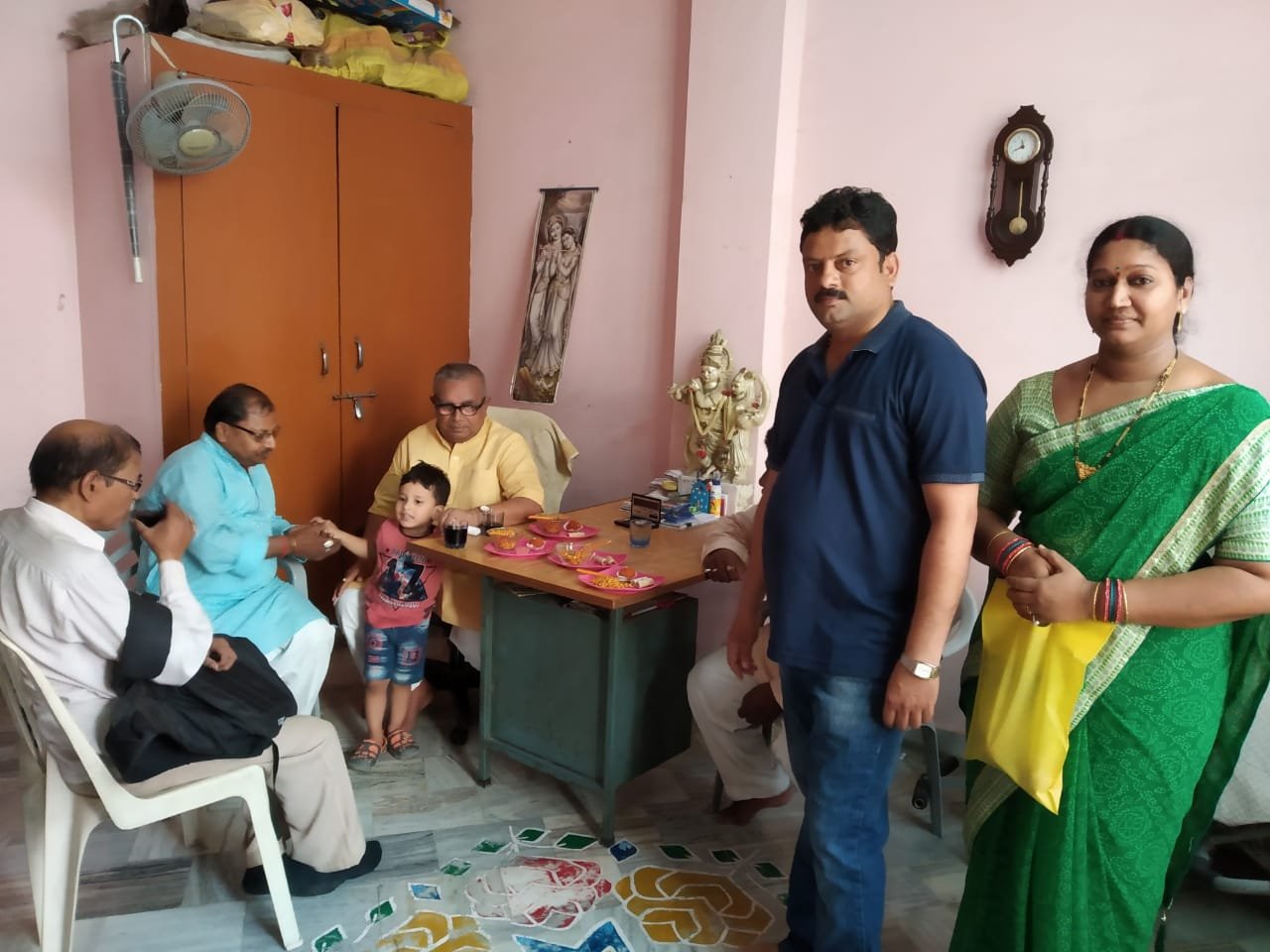 Gorakhpur Mayor Sitaram Jaiswal garu at Smt Ramya Sudha gari home