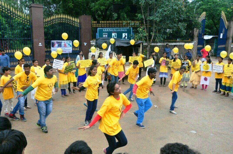 Flash Mob by students in Go Gold India 2016